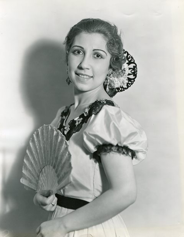 Il Barbiere di Siviglia, Gioachino Rossini. San Francisco Opera, 1935. Photographer: Lawrence B. Morton/San Francisco Opera.