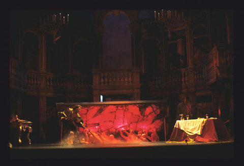 Dmitri Hvorostovsky (Don Giovanni), Don Giovanni, Wolfgang Amadeus Mozart. San Francisco Opera, 1999-2000. Photographer: Ken Friedman/San Francisco Opera.