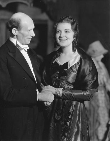 La Bohème, Giacomo Puccini. San Francisco Opera, 1935. Photographer: Franklin and Rognon/San Francisco Opera.