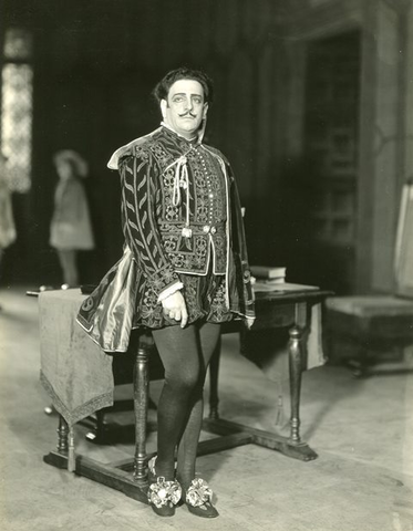 Rigoletto, Giuseppe Verdi. San Francisco Opera, 1935. Photographer: Franklin and Rognon/San Francisco Opera.