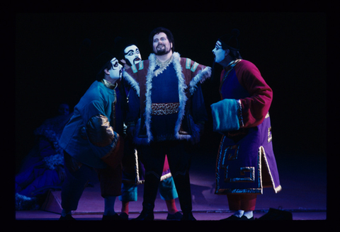 Dennis Petersen (Pang), Theodore Baerg (Ping), Michael Sylvester (Calaf), Craig Estep (Pong), Turandot, Giacomo Puccini. San Francisco Opera, 1993-94. Photographer: Marty Sohl/San Francisco Opera.