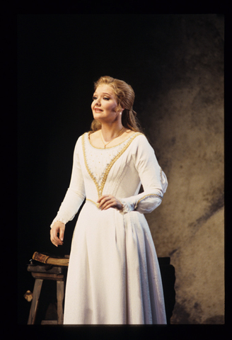 Karita Mattila (Eva), Die Meistersinger von Nürnberg, Richard Wagner. San Francisco Opera, 1993-94. Photographer: Marty Sohl/San Francisco Opera.