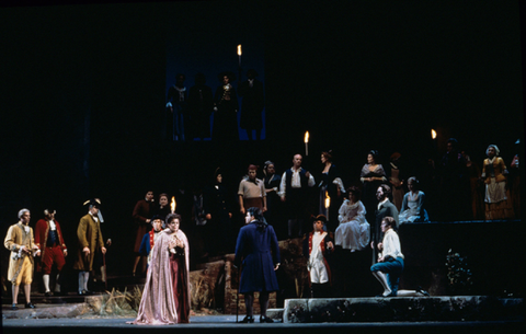 Ljuba Kazarnovskaya (Vitellia), Stephen Guggenheim (Tito), Frederica von Stade (Sesto), Chorus, La Clemenza di Tito, Wolfgang Amadeus Mozart. San Francisco Opera, 1993-94. Photographer: Marty Sohl/San Francisco Opera.