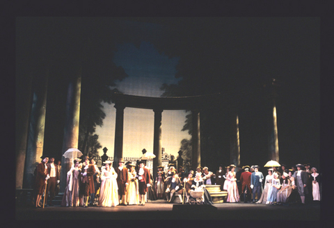 Ensemble, Pikovaya Dama, Pyotr Ilyich Tchaikovsky. San Francisco Opera, 1993-94. Photographer: Marty Sohl/San Francisco Opera.