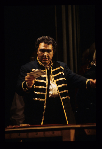 Vladimir Atlantov (Gherman), Pikovaya Dama, Pyotr Ilyich Tchaikovsky. San Francisco Opera, 1993-94. Photographer: Marty Sohl/San Francisco Opera.