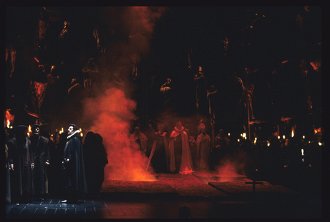 Ensemble, Don Carlo, Giuseppe Verdi. San Francisco Opera, 1992-93. Photographer: Marty Sohl/San Francisco Opera.