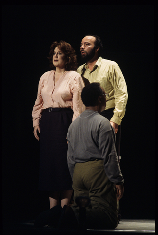 Sheila Nadler (Marilyn Klinghoffer), James Maddalena (The Captain), Thomas Young (Molqi), The Death of Klinghoffer, John Adams. San Francisco Opera, 1992-93. Photographer: Marty Sohl/San Francisco Opera.