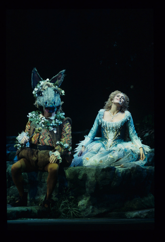 Donald Adams (Bottom), Sylvia McNair (Tytania), A Midsummer Night's Dream, Benjamin Britten. San Francisco Opera, 1992-93. Photographer: Marty Sohl/San Francisco Opera.