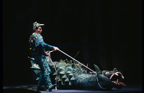 Michael Kraus (Papageno), Die Zauberflöte, Wolfgang Amadeus Mozart. San Francisco Opera, 1990-91. Photographer: Marty Sohl/San Francisco Opera.