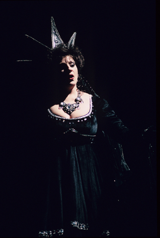 Sally Wolf (The Queen of the Night), Die Zauberflöte, Wolfgang Amadeus Mozart. San Francisco Opera, 1990-91. Photographer: Marty Sohl/San Francisco Opera.