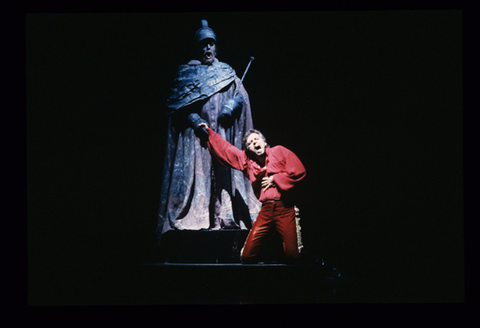 Peter Rose (The Commendatore), Gino Quilico (Don Giovanni), Don Giovanni, Wolfgang Amadeus Mozart. San Francisco Opera, 1991-92. Photographer: Marty Sohl/San Francisco Opera.