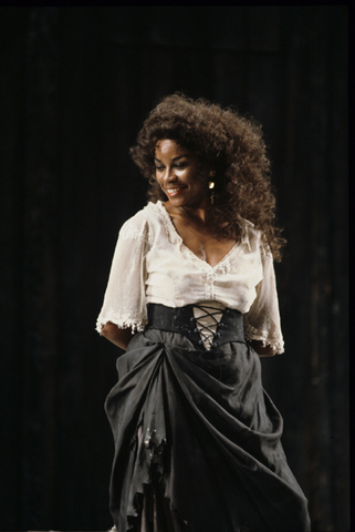 Denyce Graves (Carmen), Carmen, Georges Bizet. San Francisco Opera, 1991-92. Photographer: Marty Sohl/San Francisco Opera.