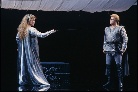 Gabriele Schnaut (Isolde), William Johns (Tristan), Tristan und Isolde, Richard Wagner. San Francisco Opera, 1991-92. Photographer: Marty Sohl/San Francisco Opera.