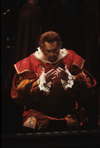 Alain Fondary (Rigoletto), Rigoletto, Giuseppe Verdi. San Francisco Opera, 1990-91. Photographer: Marty Sohl/San Francisco Opera.