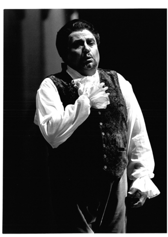 Alain Fondary (Renato), Un Ballo in Maschera, Giuseppe Verdi. San Francisco Opera, 1990-91. Photographer: Larry Merkle/San Francisco Opera.