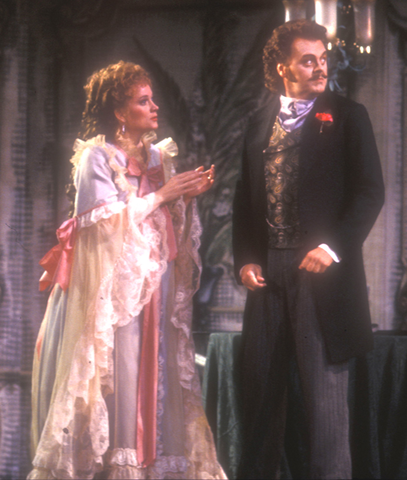 Nancy Gustafson (Rosalinda), Theodore Baerg (Gabriel von Eisenstein), Die Fledermaus, Johann Strauss, Jr.. San Francisco Opera, 1990-91. Photographer: Robert Cahen/San Francisco Opera.