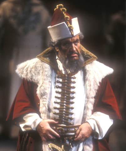 Nicolai Ghiaurov (Prince Ivan Khovansky, leader of the Streltsy), Khovanshchina, Modest Petrovich Mussorgsky. San Francisco Opera, 1990-91. Photographer: Robert Cahen/San Francisco Opera.