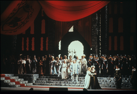 David Pittsinger (Lodovico), Katia Ricciarelli (Desdemona), Catherine Keen (Emilia), Ensemble, Otello, Giuseppe Verdi. San Francisco Opera, 1989-90. Photographer: Ron Scherl/San Francisco Opera.