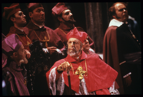 Joseph Rouleau (The Grand Inquisitor), Ensemble, L'Africaine, Giacomo Meyerbeer. San Francisco Opera, 1988-89. Photographer: Ron Scherl/San Francisco Opera.