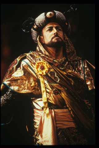 Simone Alaimo (Maometto), Maometto II, Gioachino Rossini. San Francisco Opera, 1988-89. Photographer: Ron Scherl/San Francisco Opera.