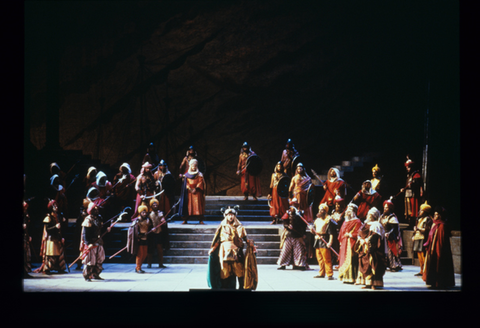 Simone Alaimo (Maometto), Ensemble, Maometto II, Gioachino Rossini. San Francisco Opera, 1988-89. Photographer: Ron Scherl/San Francisco Opera.