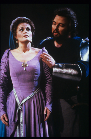 June Anderson (Anna), Chris Merritt (Paolo Erisso), Maometto II, Gioachino Rossini. San Francisco Opera, 1988-89. Photographer: Ron Scherl/San Francisco Opera.