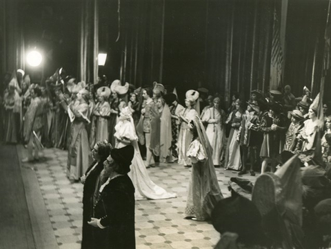 La Juive, Jacques Halévy. San Francisco Opera, 1936. Photographer: Lawrence B. Morton/San Francisco Opera.