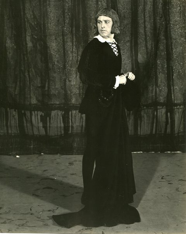 La Juive, Jacques Halévy. San Francisco Opera, 1936. Photographer: Lawrence B. Morton/San Francisco Opera.