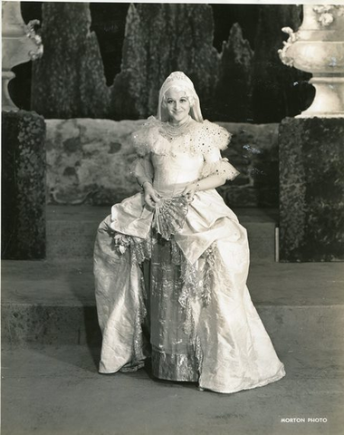 Le Nozze di Figaro, Wolfgang Amadeus Mozart. San Francisco Opera, 1936. Photographer: Lawrence B. Morton/San Francisco Opera.