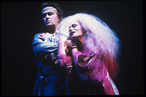 René Kollo (Parsifal), Waltraud Meier (Kundry), Parsifal, Richard Wagner. San Francisco Opera, 1988-89. Photographer: Ron Scherl/San Francisco Opera.