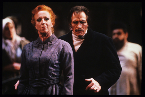 Josephine Barstow (Katerina Ismailova), William Lewis (Zinovy Borisovich Ismailov), Lady Macbeth of Mtsensk, Dmitri Shostakovich. San Francisco Opera, 1988-89. Photographer: Ron Scherl/San Francisco Opera.