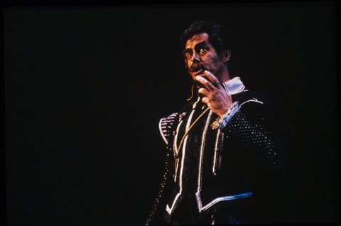 Cornelis Opthof (Barnaba), La Gioconda, Amilcare Ponchielli. San Francisco Opera, 1988-89. Photographer: Ron Scherl/San Francisco Opera.