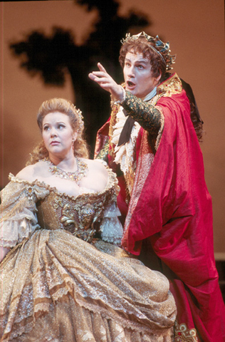 Ruth Ann Swenson (Semele), John Mark Ainsley (Jupiter), Semele, George Frideric Handel. San Francisco Opera, 2000-01. Photographer: Ken Friedman/San Francisco Opera.