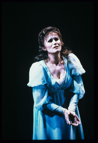 Etelka Csavlek (Pamina), Die Zauberflöte, Wolfgang Amadeus Mozart. San Francisco Opera, 1987-88. Photographer: Ron Scherl/San Francisco Opera.