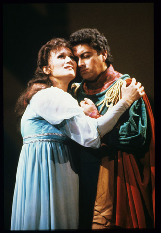 Etelka Csavlek (Pamina), Francisco Araiza (Tamino), Die Zauberflöte, Wolfgang Amadeus Mozart. San Francisco Opera, 1987-88. Photographer: Ron Scherl/San Francisco Opera.