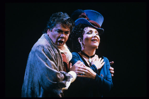 Ermanno Mauro (Cavaradossi), Olivia Stapp (Tosca), Tosca, Giacomo Puccini. San Francisco Opera, 1987-88. Photographer: Ron Scherl/San Francisco Opera.