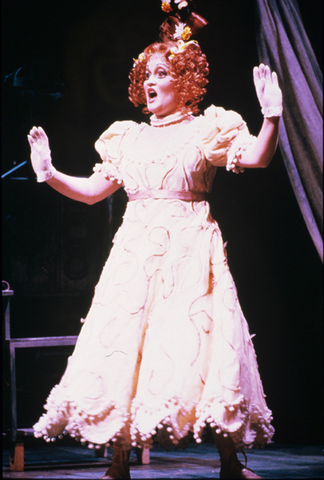 Tracy Dahl (Olympia), Les Contes d'Hoffmann, Jacques Offenbach. San Francisco Opera, 1987-88. Photographer: Ron Scherl/San Francisco Opera.