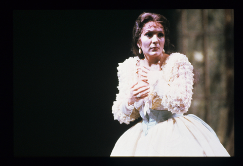 Nelly Miricioiu (Violetta), La Traviata, Giuseppe Verdi. San Francisco Opera, 1987-88. Photographer: Ron Scherl/San Francisco Opera.