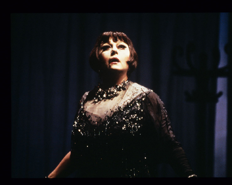 Régine Crespin (Madame Flora), The Medium, Gian Carlo Menotti. San Francisco Opera, 1985-86. Photographer: Ron Scherl/San Francisco Opera.