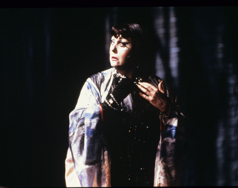 Régine Crespin (Madame Flora), The Medium, Gian Carlo Menotti. San Francisco Opera, 1985-86. Photographer: Ron Scherl/San Francisco Opera.