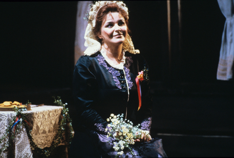 Gabriela Benacková (Jenůfa), Jenůfa, Leoš Janáček. San Francisco Opera, 1986-87. Photographer: Robert Cahen/San Francisco Opera.