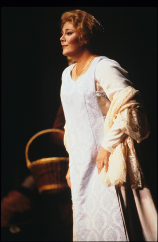 Mary Jane Johnson (Marguerite), Faust, Charles Gounod. San Francisco Opera, 1986-87. Photographer: Ron Scherl/San Francisco Opera.