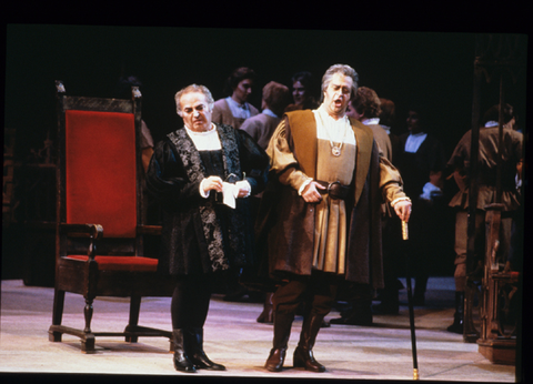 Michel Trempont (Beckmesser), Kurt Rydl (Pogner), Die Meistersinger von Nürnberg, Richard Wagner. San Francisco Opera, 1986-87. Photographer: Ron Scherl/San Francisco Opera.