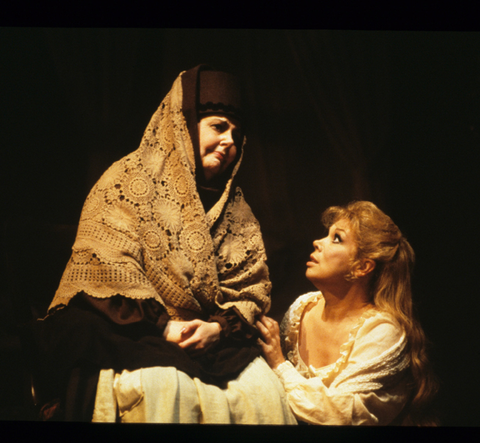 Donna Petersen (Filipyevna), Mirella Freni (Tatiana), Eugene Onegin, Peter Ilyich Tchaikovsky. San Francisco Opera, 1986-87. Photographer: Ron Scherl/San Francisco Opera.