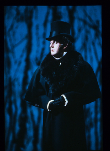 Thomas Allen (Eugene Onegin), Eugene Onegin, Peter Ilyich Tchaikovsky. San Francisco Opera, 1986-87. Photographer: Ron Scherl/San Francisco Opera.