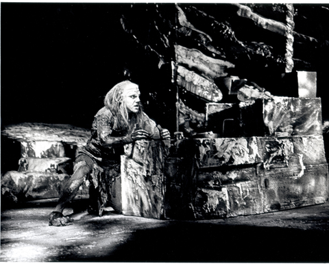 Ragnar Ulfung (Mime), Siegfried, Richard Wagner. San Francisco Opera, 1970. Photographer: Ken Howard/San Francisco Opera.