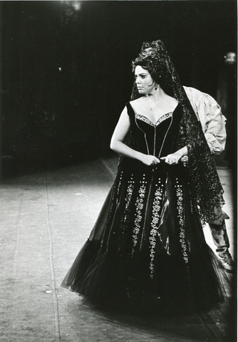 Brigitte Fassbaender (Carmen), Carmen, Georges Bizet. San Francisco Opera, 1970. Photographer: Margaret Norton/San Francisco Opera.