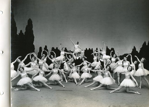 Faust, Charles Gounod. San Francisco Opera, 1937. Photographer: Lawrence B. Morton/San Francisco Opera.