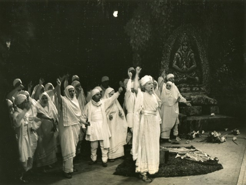 Lakmé, Léo Delibes. San Francisco Opera, 1937. Photographer: Lawrence B. Morton/San Francisco Opera.