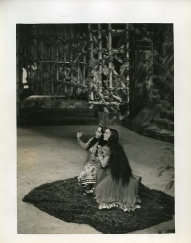 Lakmé, Léo Delibes. San Francisco Opera, 1937. Photographer: Lawrence B. Morton/San Francisco Opera.